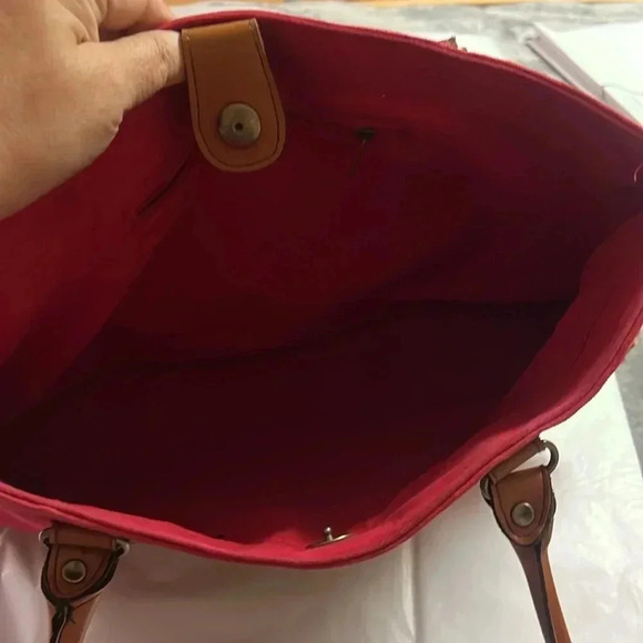 - Disney Winnie the Pooh and Tiger too tote. Great condition - Picture 8 of 9